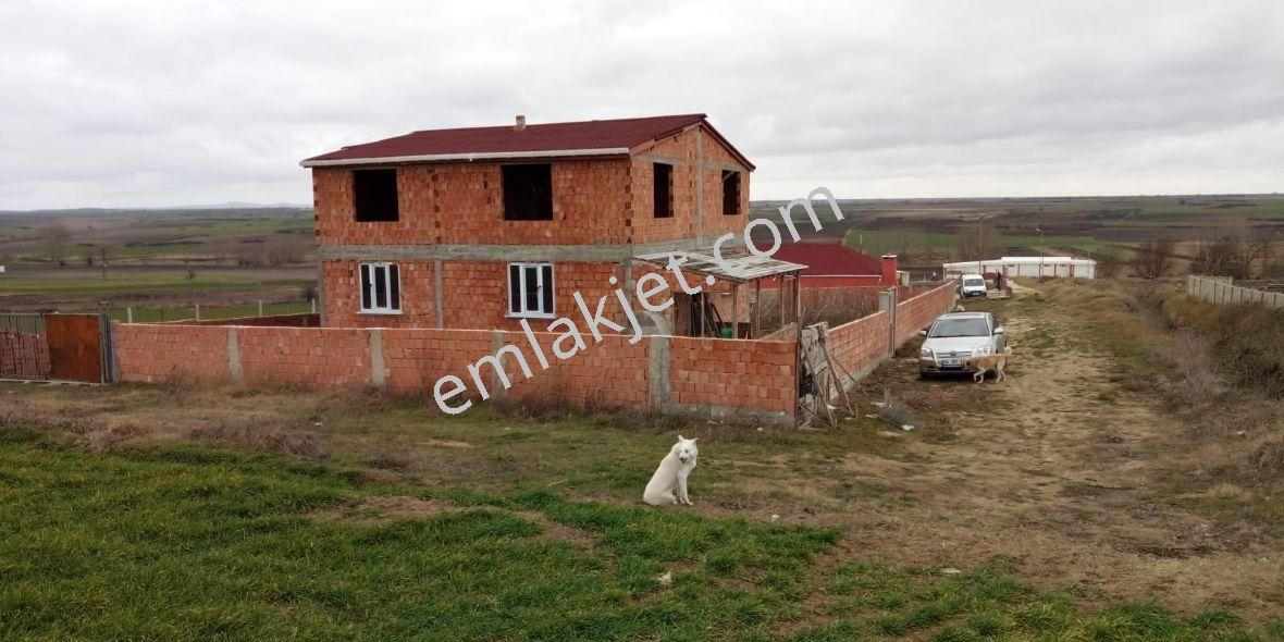 Emlakçıdan Tekirdağ Saray Kavacık Mahallesi 5+1 Satılık Müstakil 260