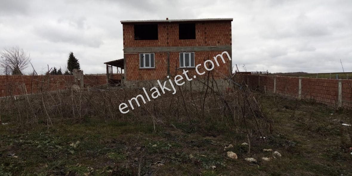 Emlakçıdan Tekirdağ Saray Kavacık Mahallesi 5+1 Satılık Müstakil 260