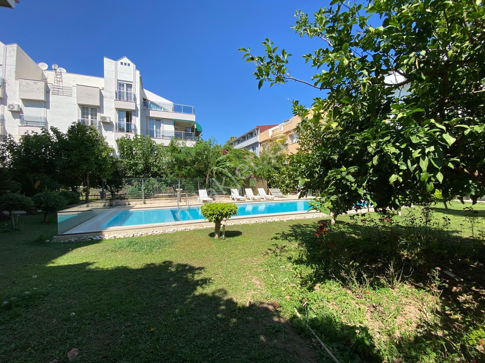 Konyaaltı Gürsu'da Denize Yakın Havuzlu Butik Sitede Full Eşyalı 1.5+1 Arakat Daire - Görsel 3