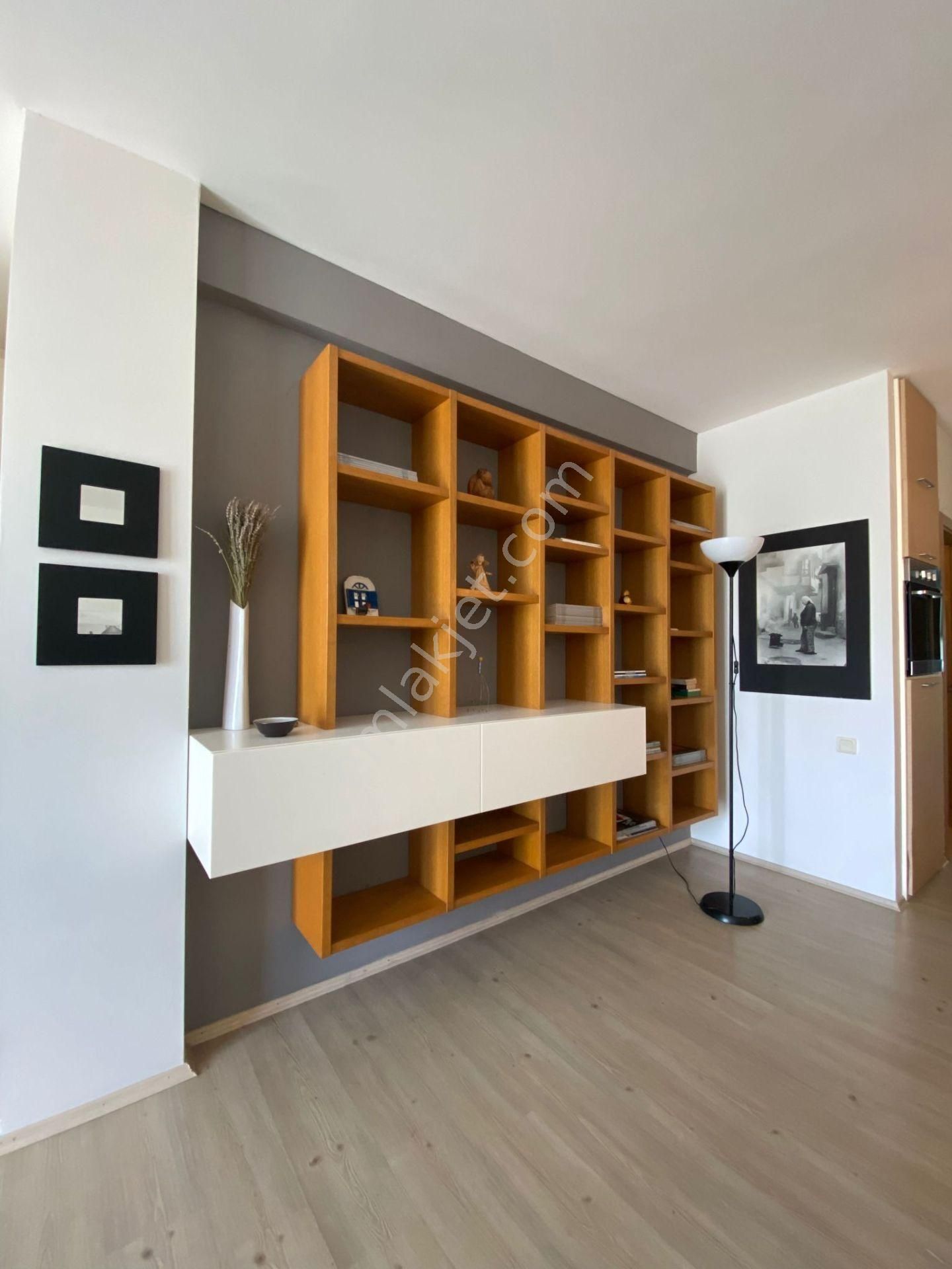 Konyaaltı Gürsu'da Denize Yakın Havuzlu Butik Sitede Full Eşyalı 1.5+1 Arakat Daire - Görsel 12