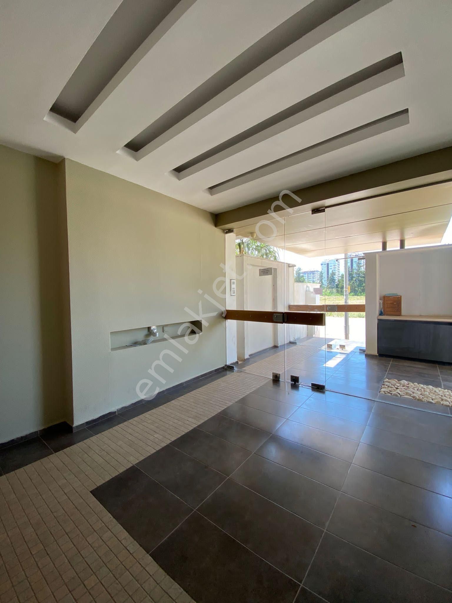 Konyaaltı Gürsu'da Denize Yakın Havuzlu Butik Sitede Full Eşyalı 1.5+1 Arakat Daire - Görsel 7