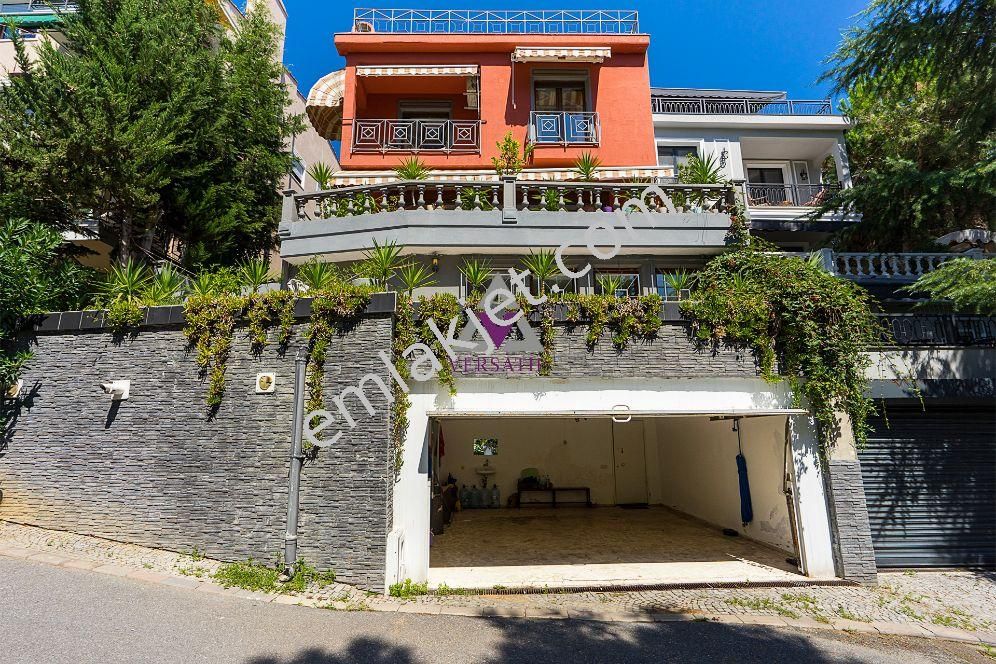 Emlakçıdan İstanbul Beşiktaş Mecidiye Mahallesi 6+3 Satılık Villa 12.