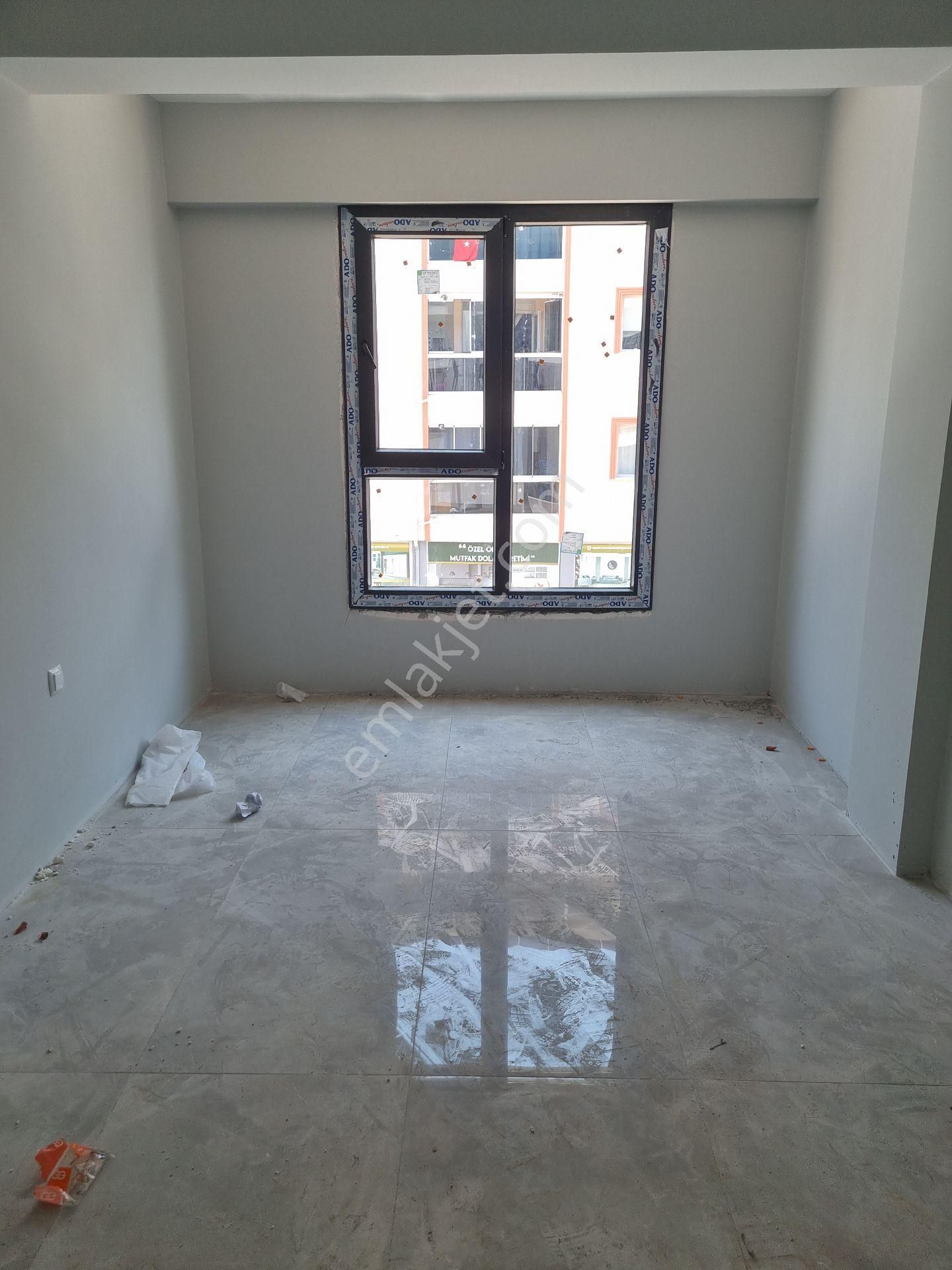 Yeni Belediyenin Karşısında Satılık Ofisler Ara Kat Sıfır Yeni Bina Balkonlu