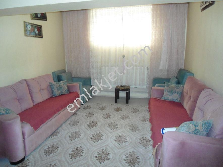 Emlakçıdan Sivas Sivas Merkez Örtülüpınar Mahallesi 3+1 Satılık Daire