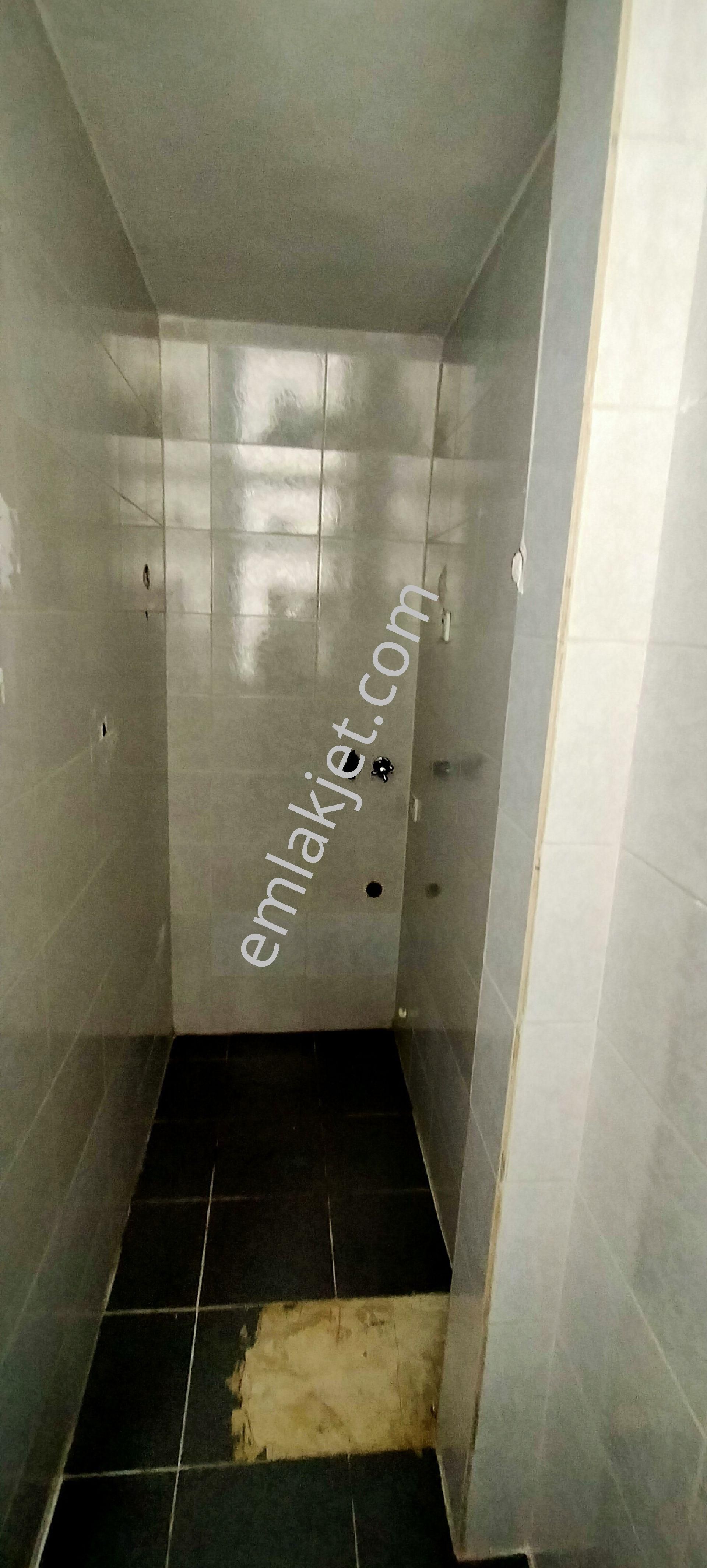 Emlakçıdan İstanbul Beşiktaş Akat Mahallesi 3+1 Kiralık Daire 4.000 TL
