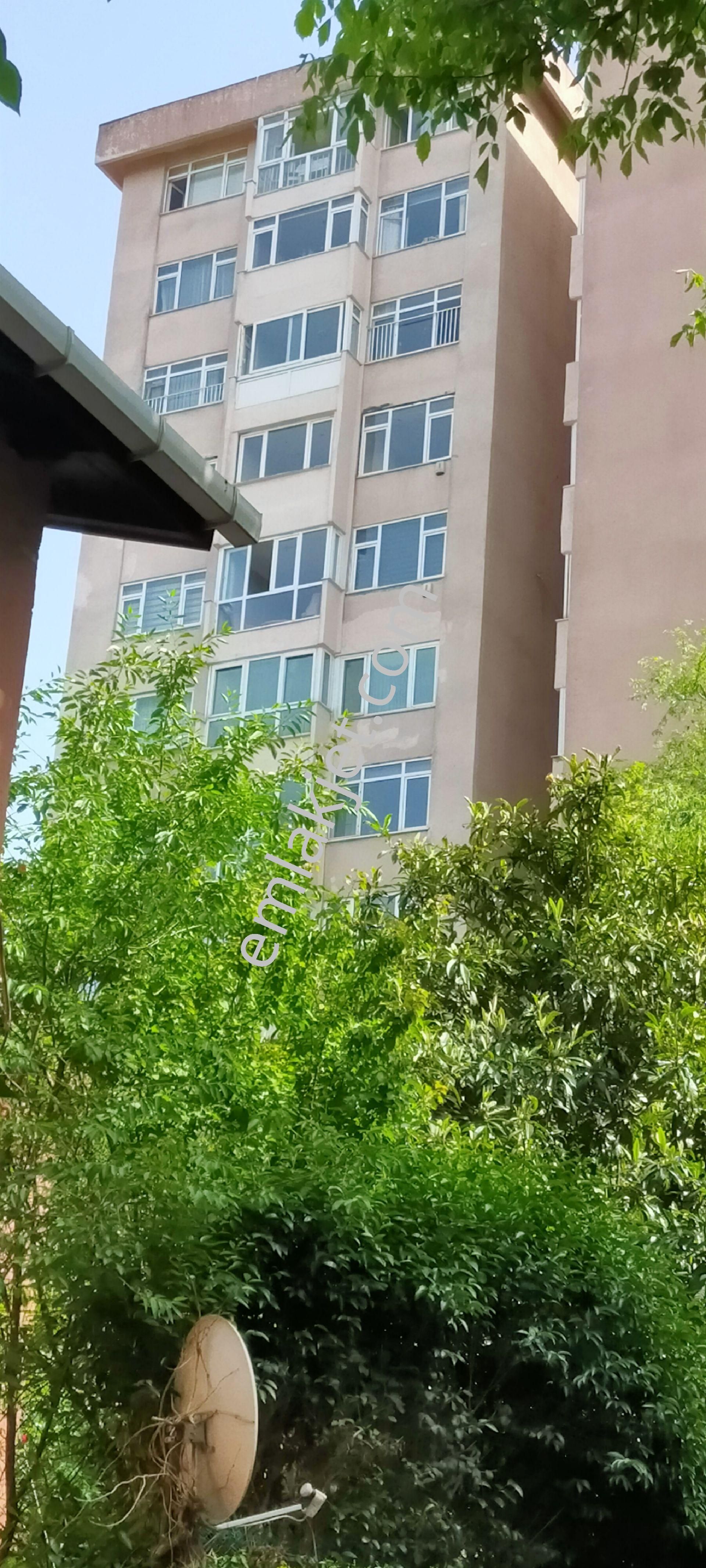Emlakçıdan İstanbul Beşiktaş Akat Mahallesi 3+1 Kiralık Daire 4.000 TL