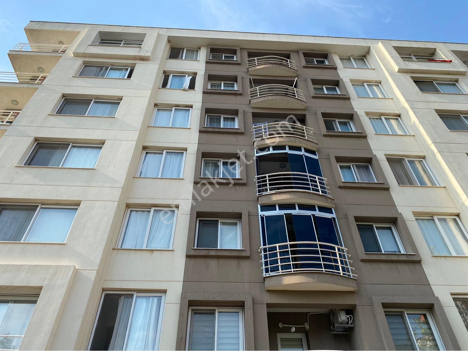 Ege Ü Konservatuar Arkası İ T K Yanı Ful Eşyalı - Görsel 17