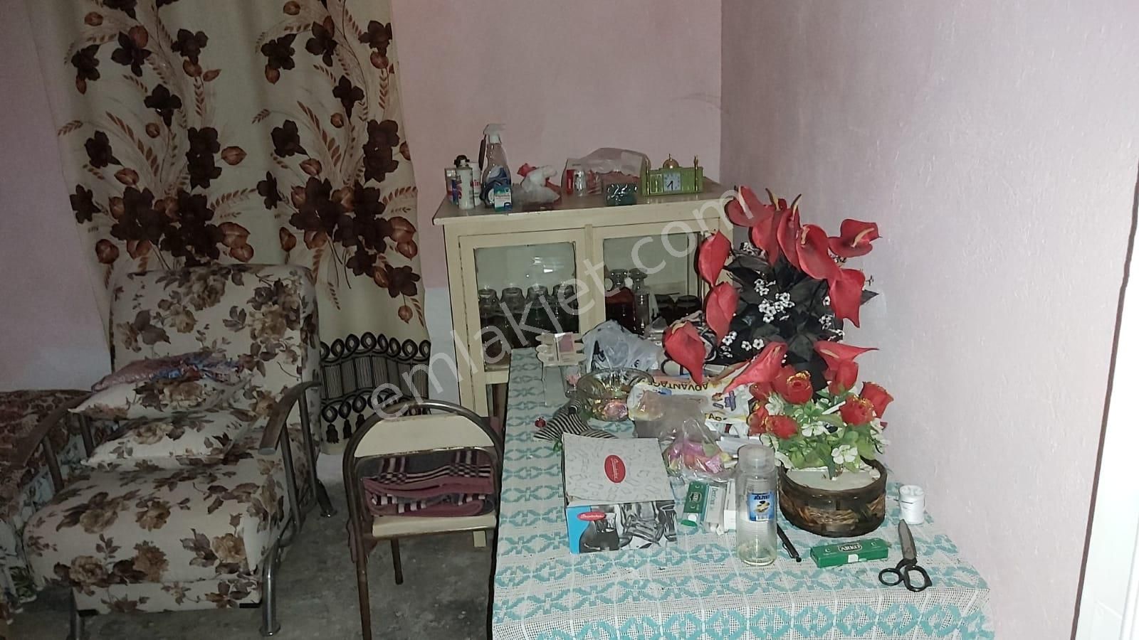 Emlakçıdan Aydın Söke Doğanbey Mahallesi 4+2 Satılık Müstakil 495.000