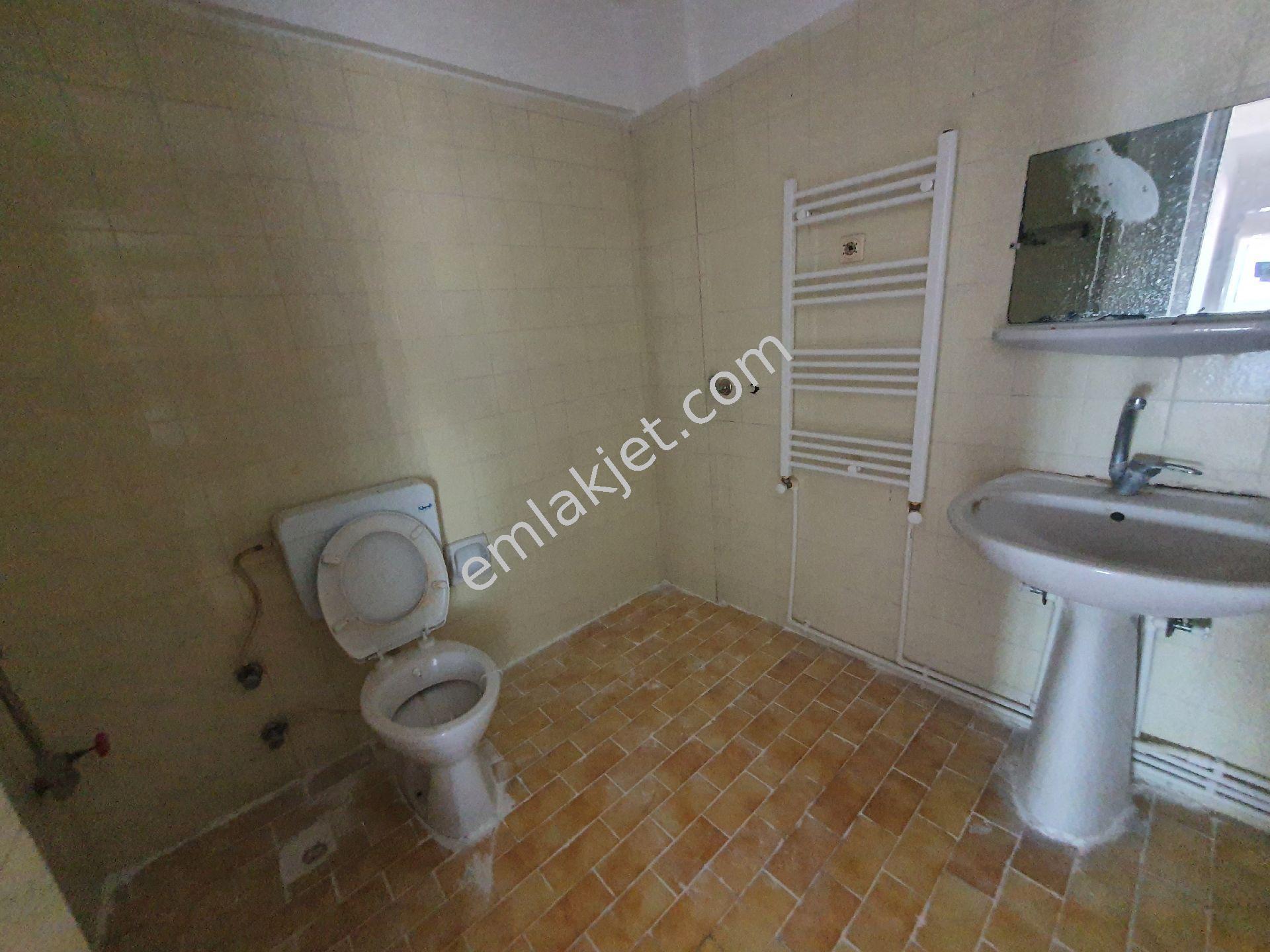 Bornova Da 4+1 Kiralık Yapılı Daire - Görsel 8