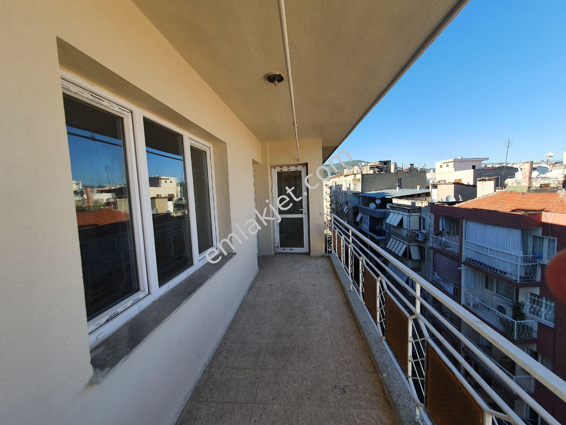 Bornova Da 4+1 Kiralık Yapılı Daire - Görsel 5