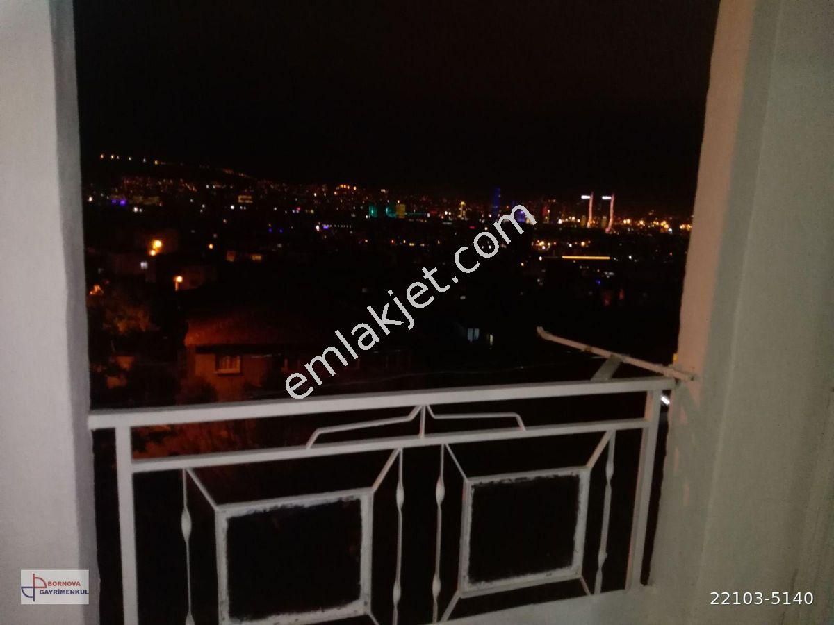 Emlakçıdan İzmir Bornova Atatürk Mahallesi 3+1 Satılık Daire 500.000 TL