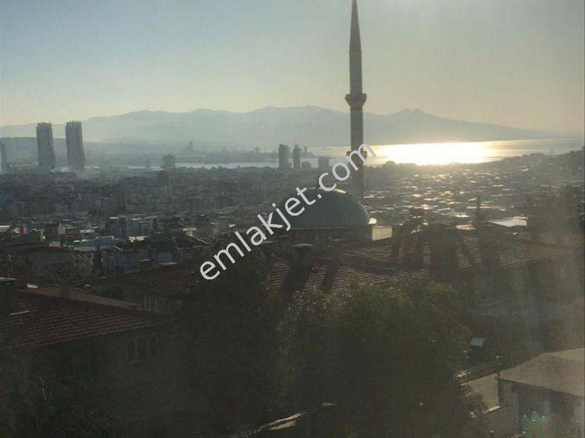 Emlakçıdan İzmir Bornova Atatürk Mahallesi 3+1 Satılık Daire 500.000 TL