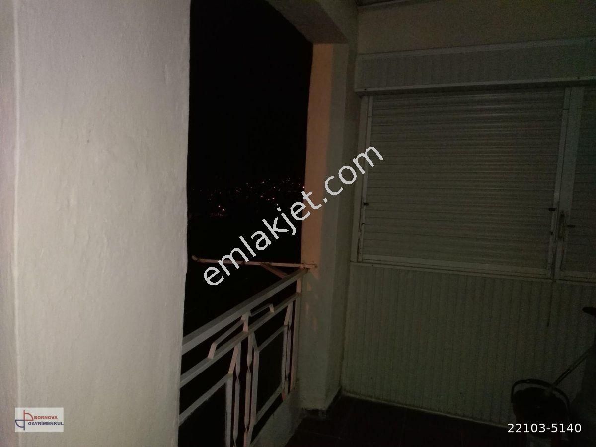 Emlakçıdan İzmir Bornova Atatürk Mahallesi 3+1 Satılık Daire 500.000 TL