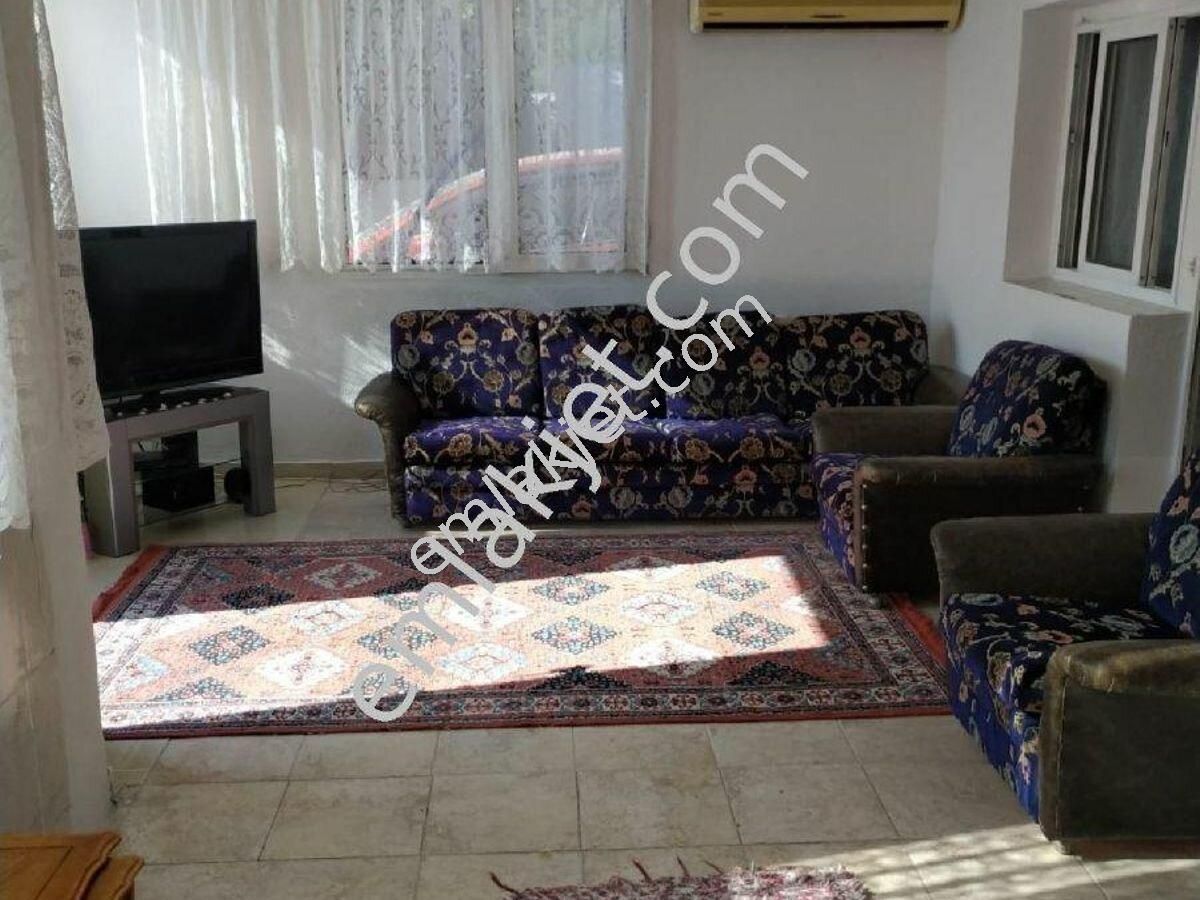 Emlakçıdan İzmir Karaburun Mordoğan Mahallesi 2+1 Kiralık Daire 300 TL