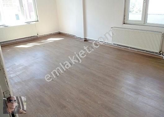 emlakcidan istanbul umraniye armaganevler mahallesi 3 1 kiralik daire 3 000 tl 8508117