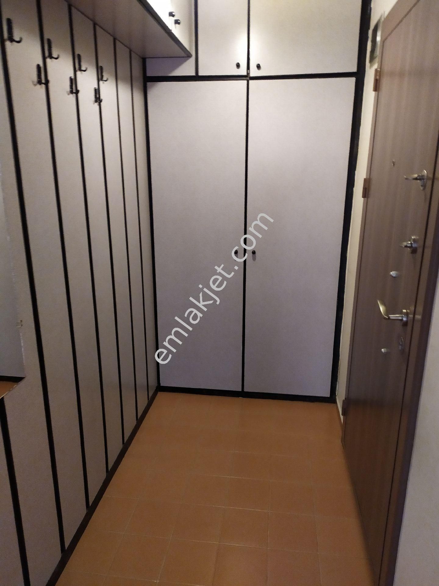 Emlakcidan Bursa Yildirim Teferruc Mahallesi 2 1 Kiralik Daire 900 Tl 8565070
