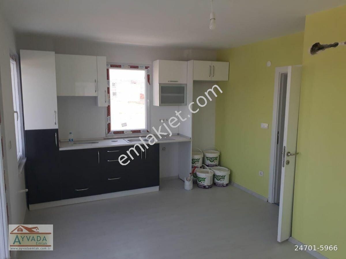 Emlakçıdan Balıkesir Ayvalık Altınova Mahallesi 1+1 Satılık Daire 175