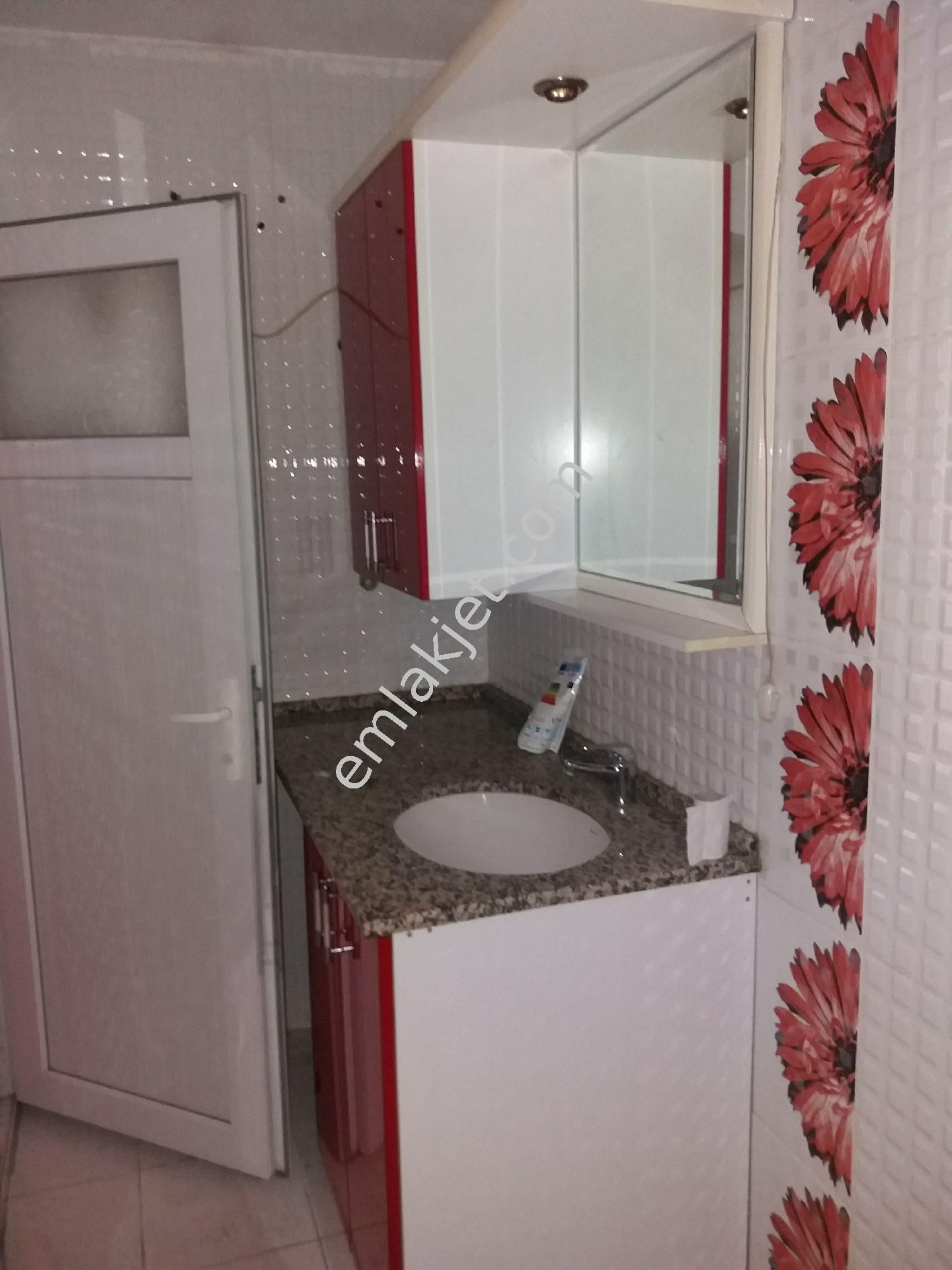 Karabaglarda 4 Katlı Binanın 2 Katı Satılık Daire 1 .ve 3 .katı - Görsel 14
