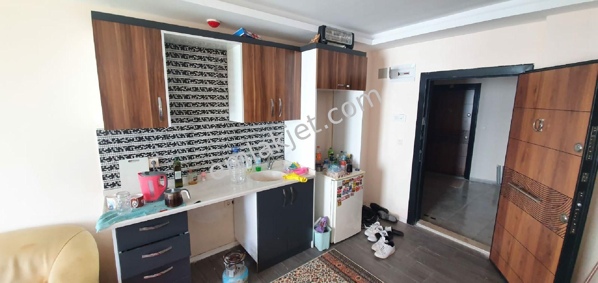 Emlakçıdan Mersin Yenişehir Çiftlikköy Mahallesi 1+1 Satılık Daire 150.