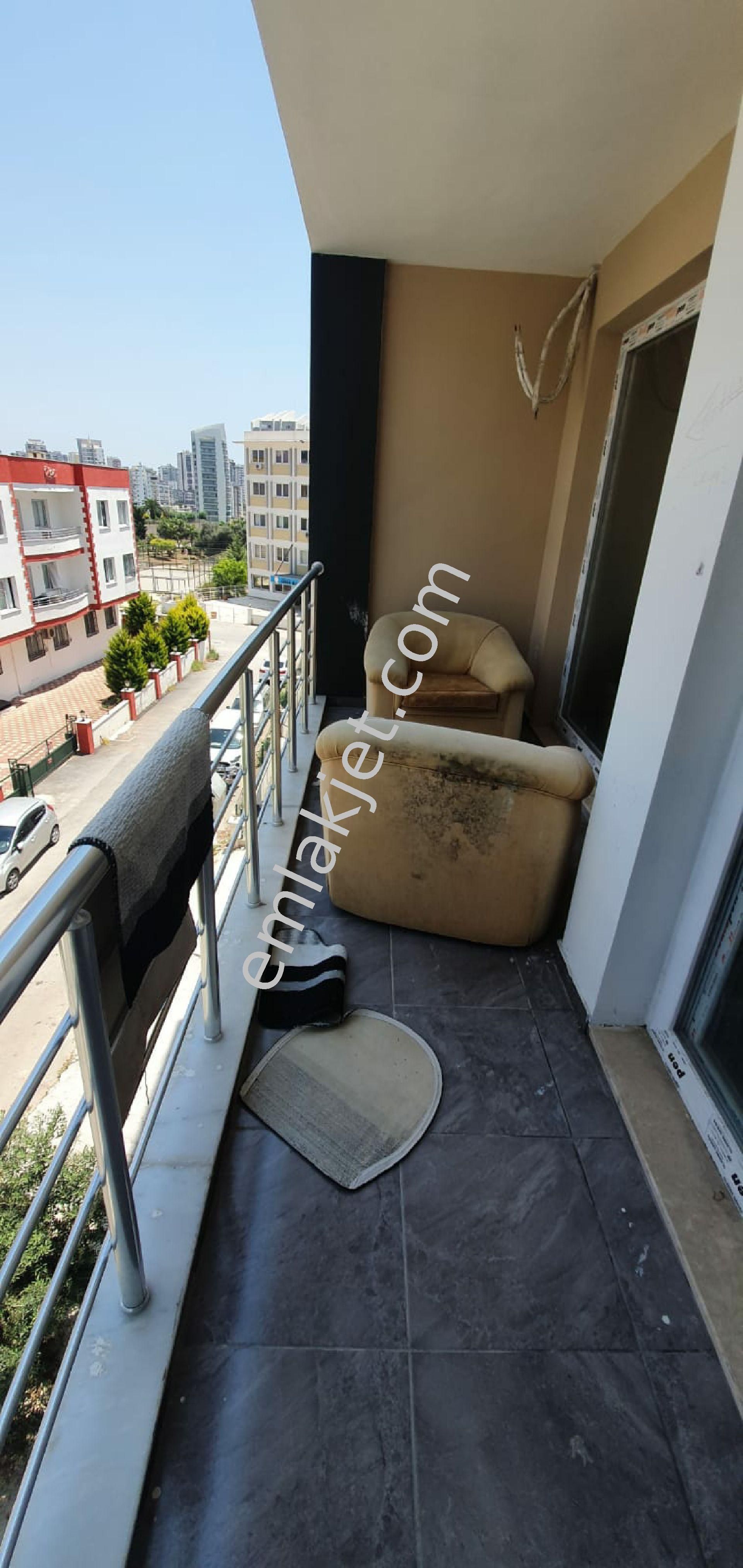 Emlakçıdan Mersin Yenişehir Çiftlikköy Mahallesi 1+1 Satılık Daire 150.