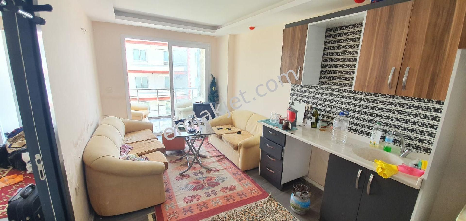 Emlakçıdan Mersin Yenişehir Çiftlikköy Mahallesi 1+1 Satılık Daire 150.