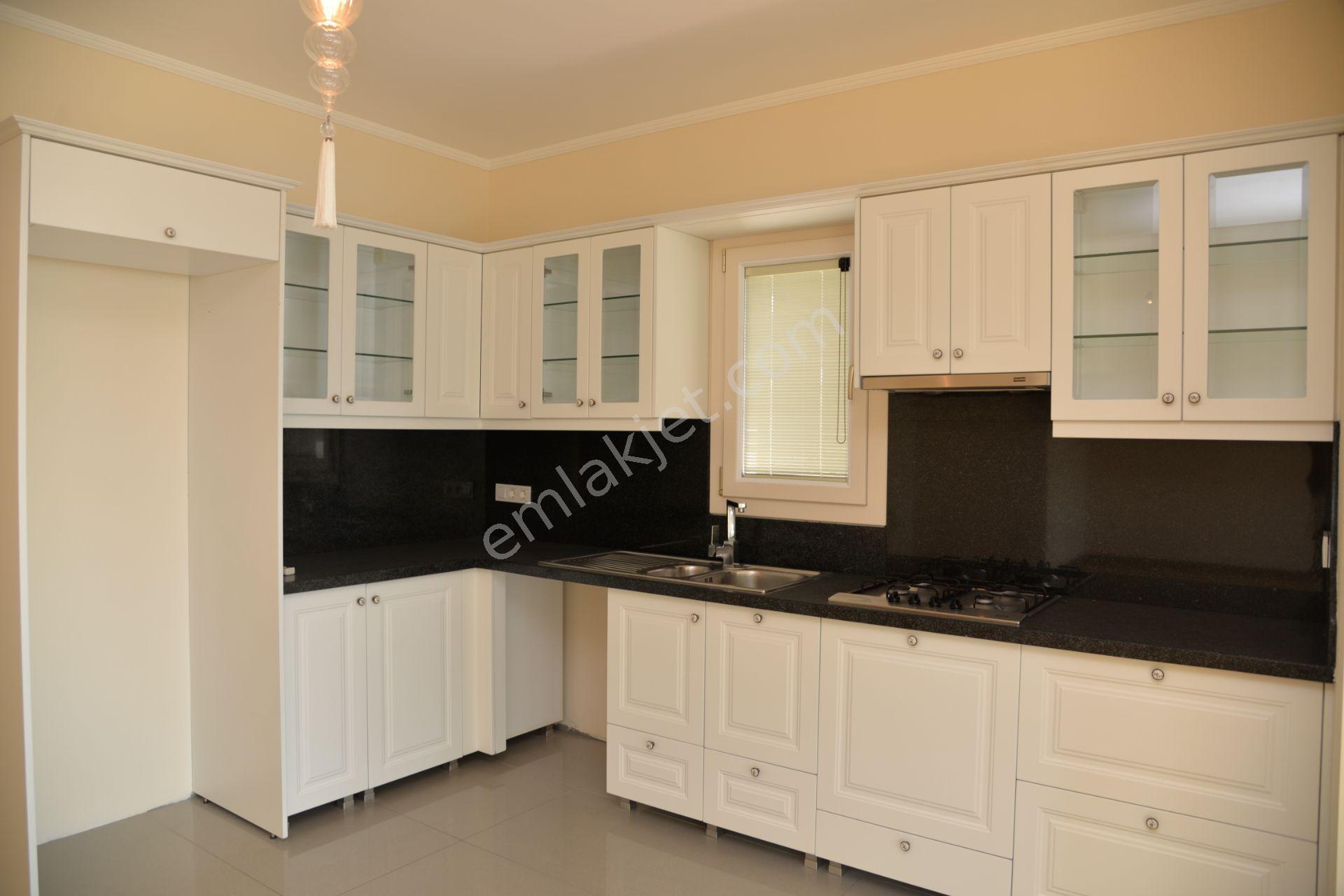 Bodrum Kumbahçede Ayrıcalıklı Bir Konumda Denize Sıfır Son Daire - Görsel 6