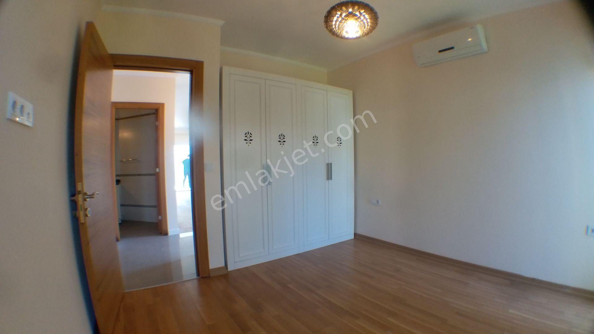 Bodrum Kumbahçede Ayrıcalıklı Bir Konumda Denize Sıfır Son Daire - Görsel 12