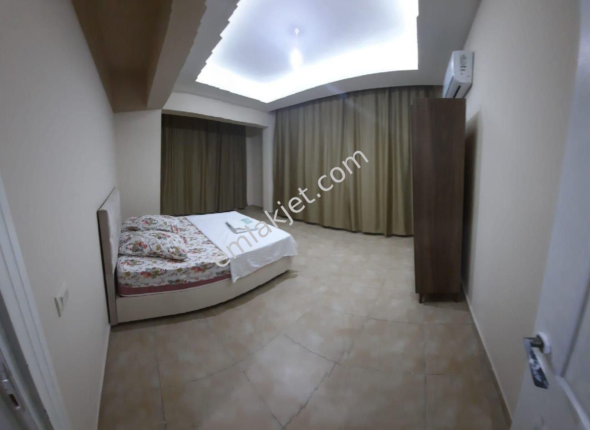 Emlakçıdan Mersin Yenişehir Bahçelievler Mahallesi 1+1 Günlük Kiralık