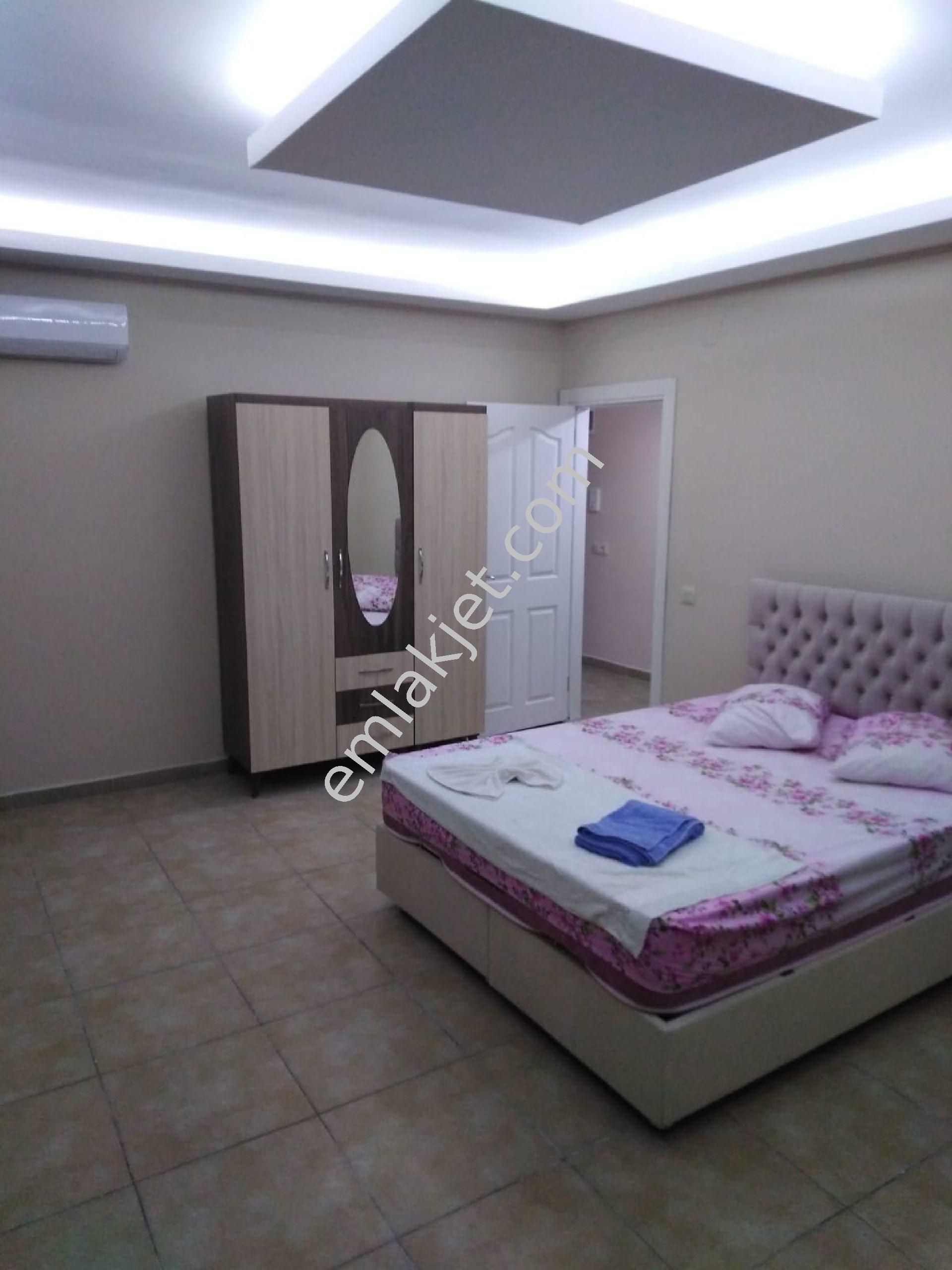 Emlakçıdan Mersin Yenişehir Bahçelievler Mahallesi 1+1 Günlük Kiralık