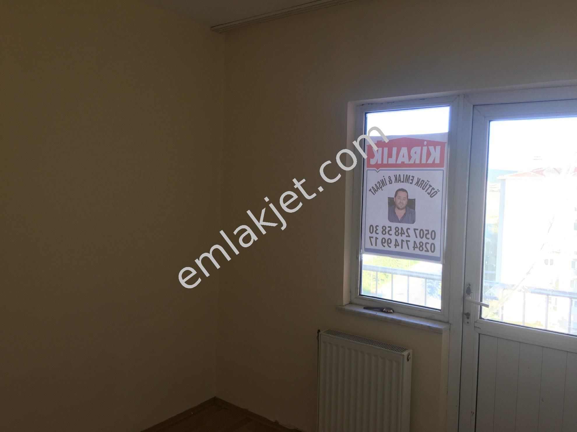 Emlakçıdan Edirne Keşan Yeni Mahallesi 3+1 Kiralık Daire 1.000 TL 8677304