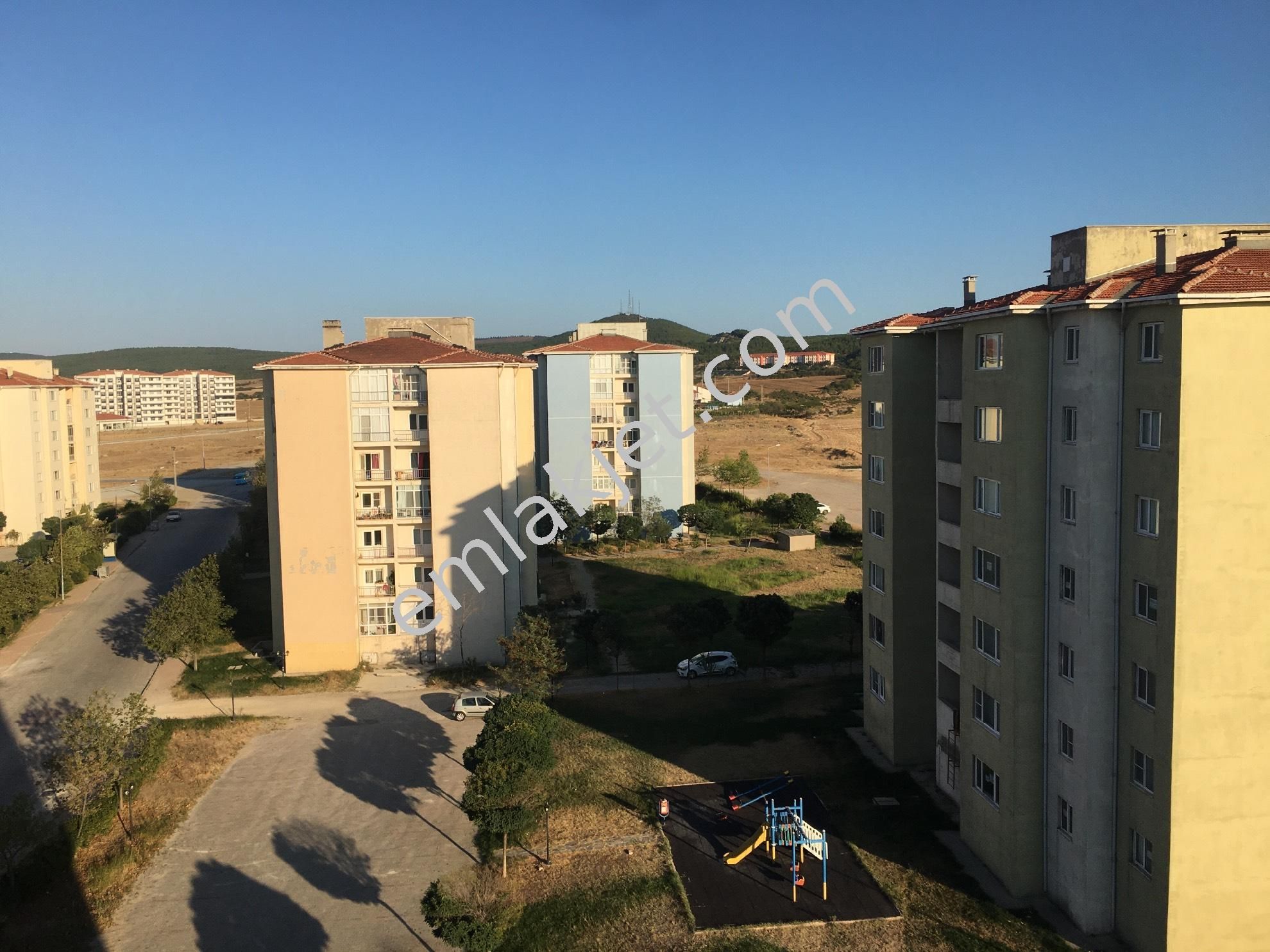 Emlakçıdan Edirne Keşan Yeni Mahallesi 3+1 Kiralık Daire 1.000 TL 8677304