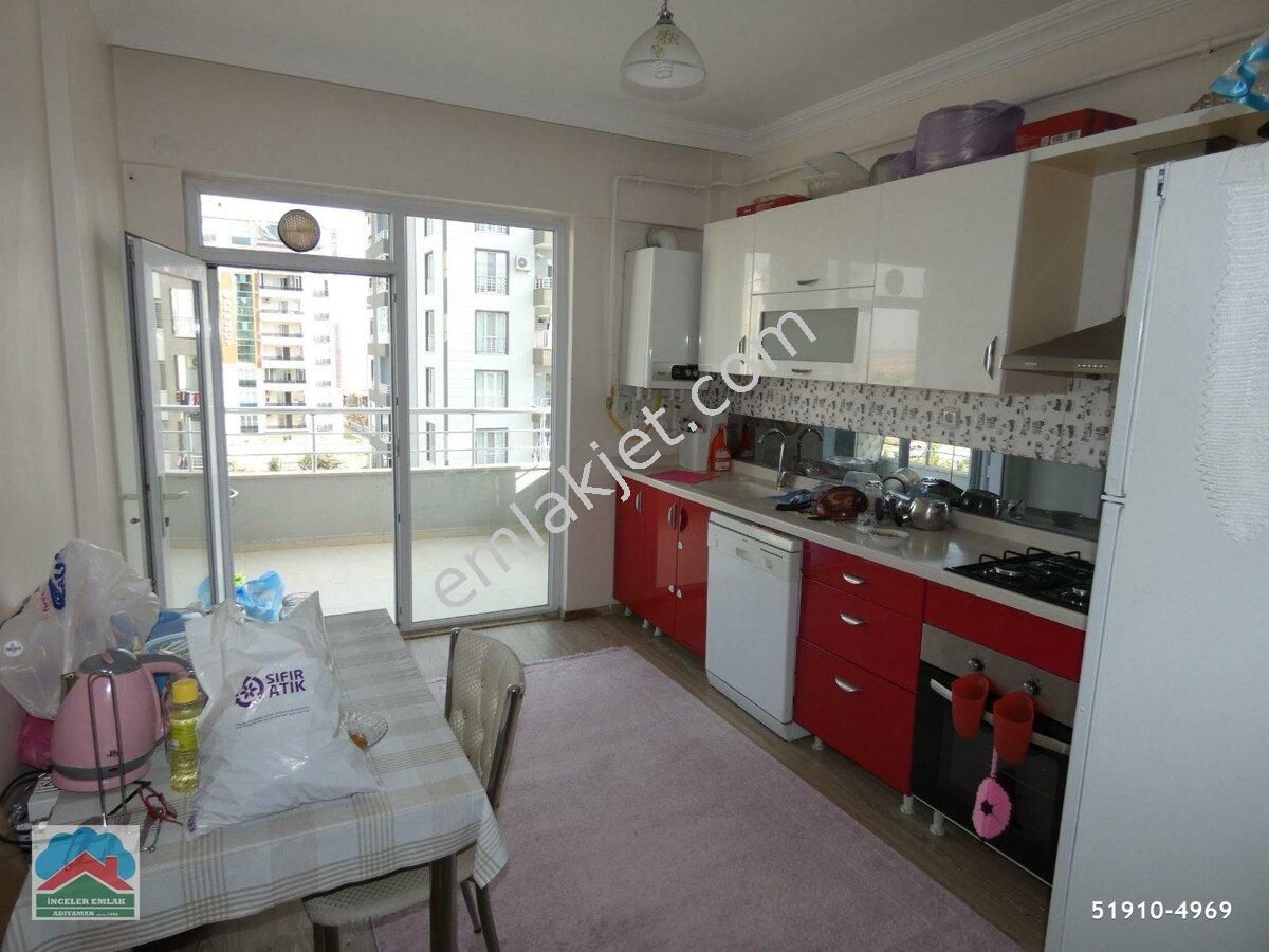 Emlakçıdan Adıyaman Adıyaman Merkez Altınşehir Mahallesi 3+1 Satılık