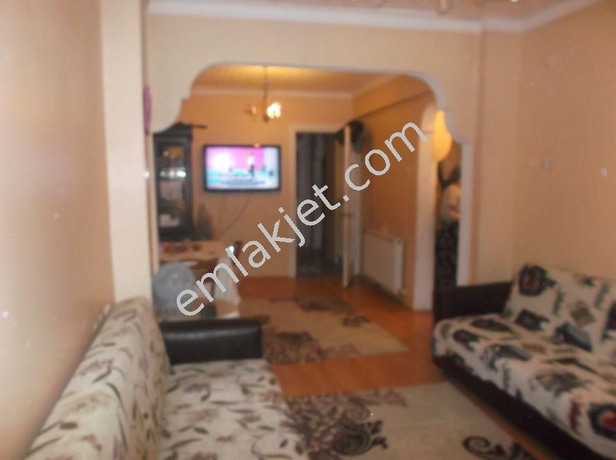 Fatih Şehremini Satılık Daire FATİH ÇAPADA 3.SON KAT 2+1 80M² KOMBİLİ SATILIK DAİRE