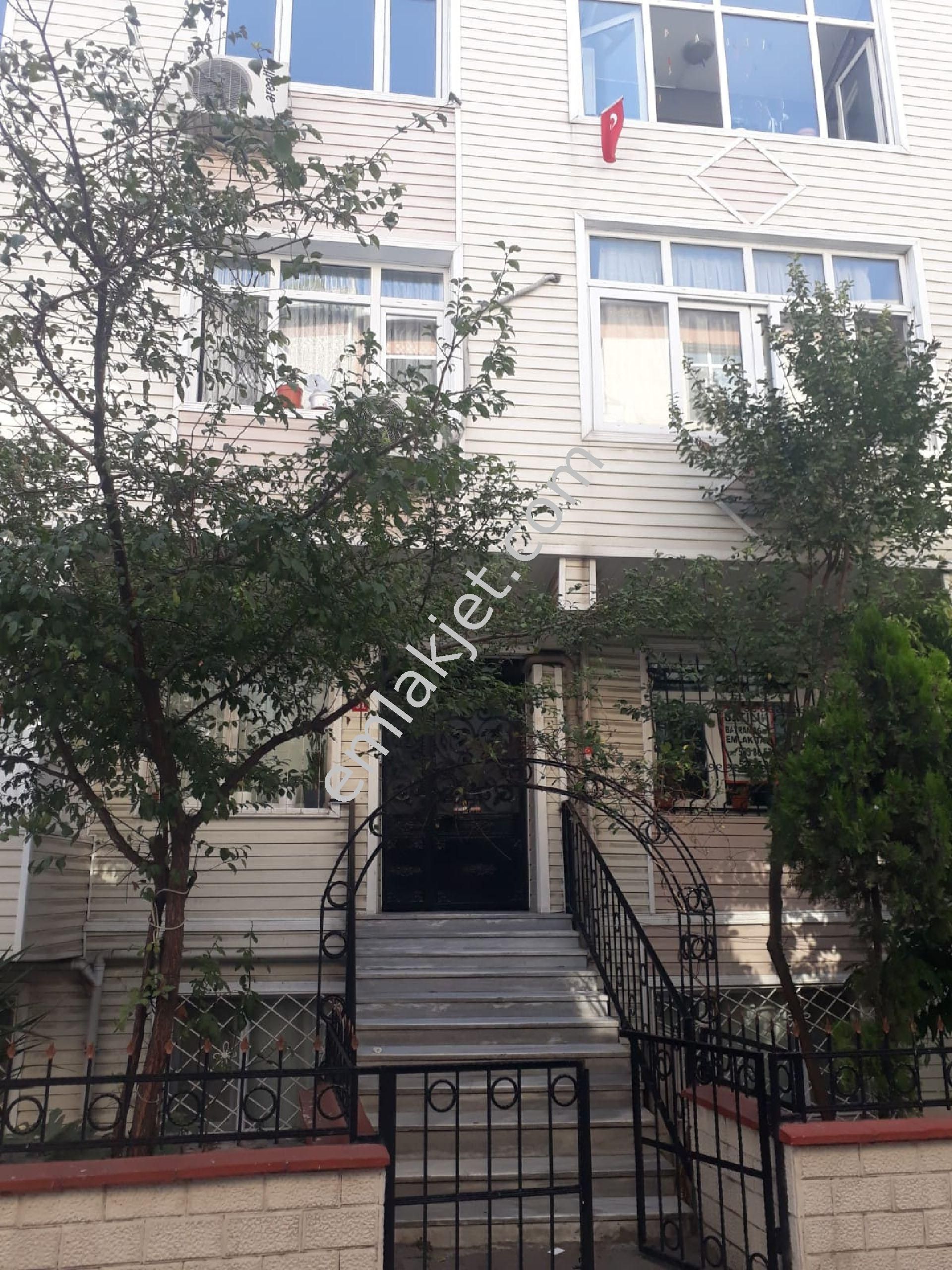Emlakçıdan İstanbul Bakırköy Osmaniye Mahallesi 2+1 Satılık Daire 470