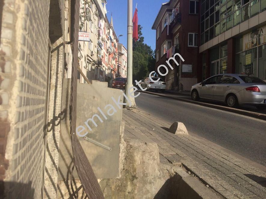 Üsküdar Mimar Sinan Kiralık Genel MERKEZE 7 DAk.  OFİS BÜRO KULLANIMA UYGUN  GİRİŞ KAT 