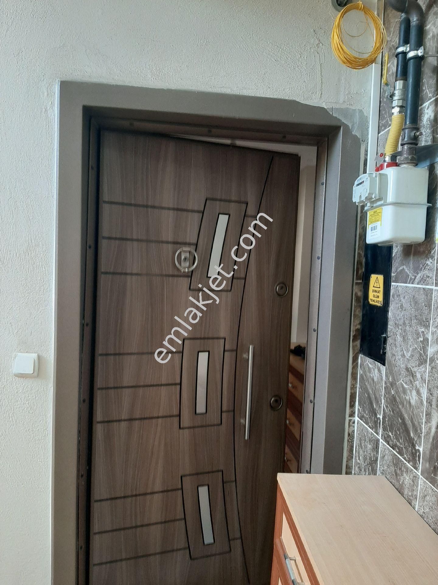 Emlakçıdan Osmaniye Bahçe İslam Mahallesi 3+1 Satılık Daire 290.000 TL