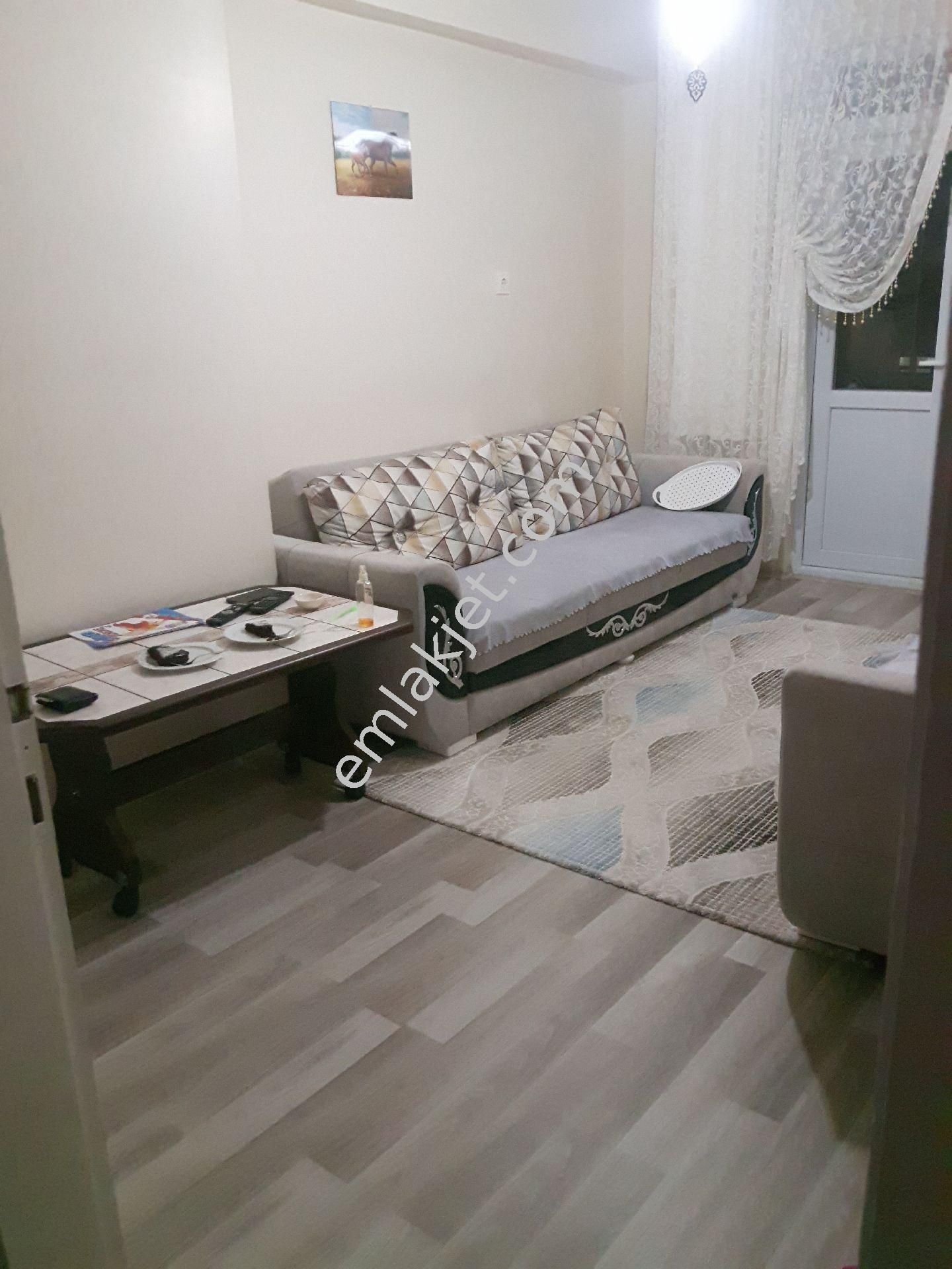 Zümrüt Mah Merkezi Konumda 4 Oda Tapulu Takasa Uygun Daire - Görsel 10