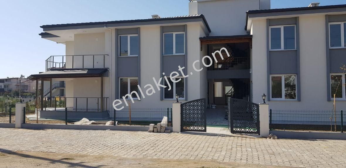 Emlakçıdan Balıkesir Burhaniye Öğretmenler Mahallesi 2+1 Satılık Daire