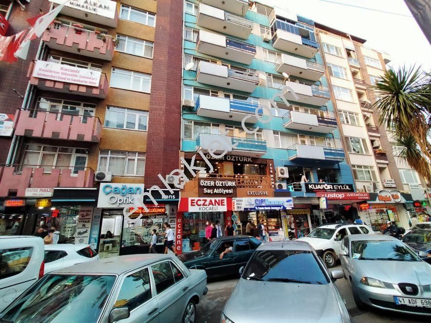 Emlakçıdan Kocaeli İzmit Ömerağa Mahallesi 2+1 Satılık Daire 425.000 TL