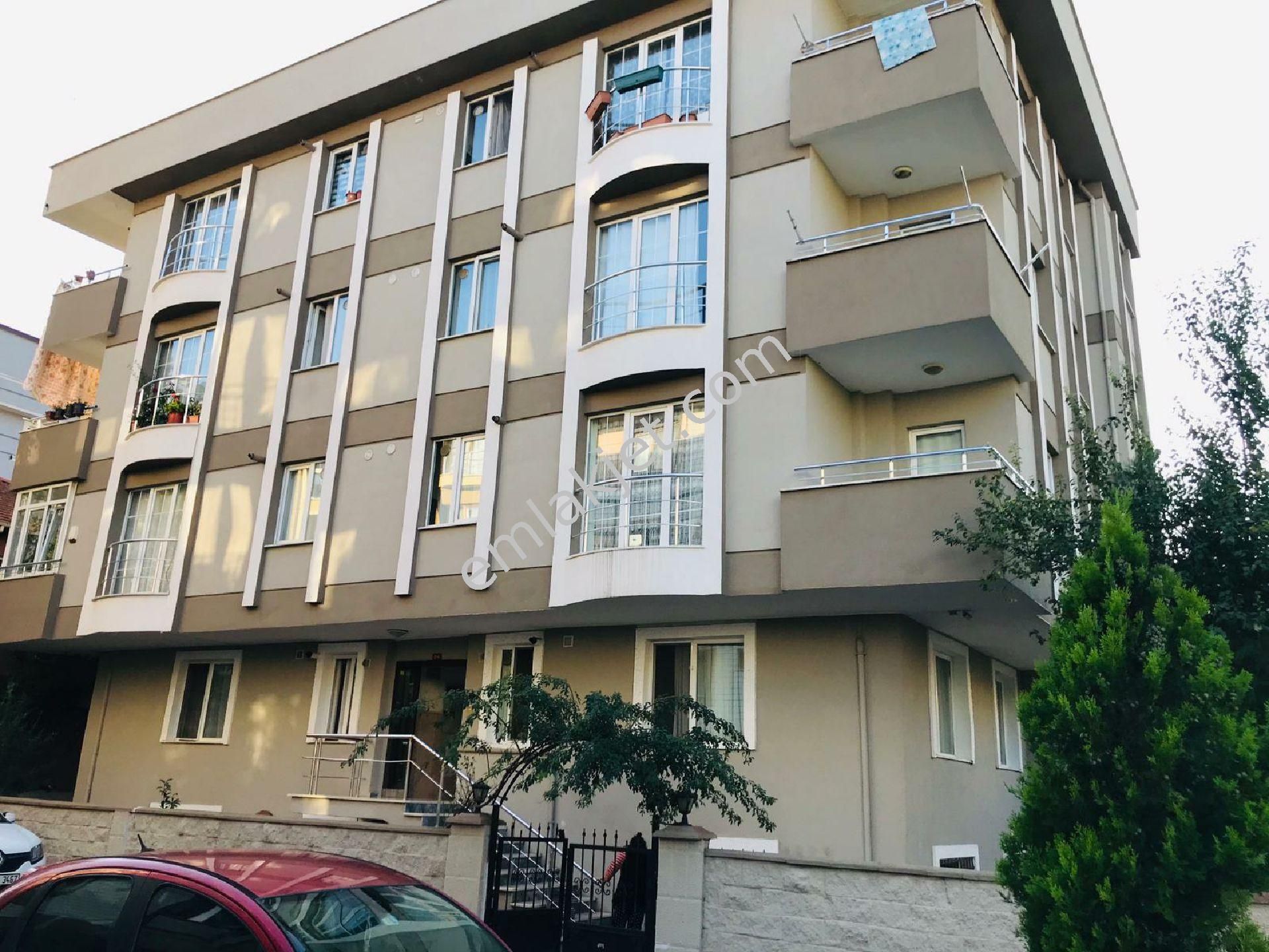 Emlakçıdan İstanbul Sancaktepe Meclis Mahallesi 2+1 Kiralık Daire 1.050