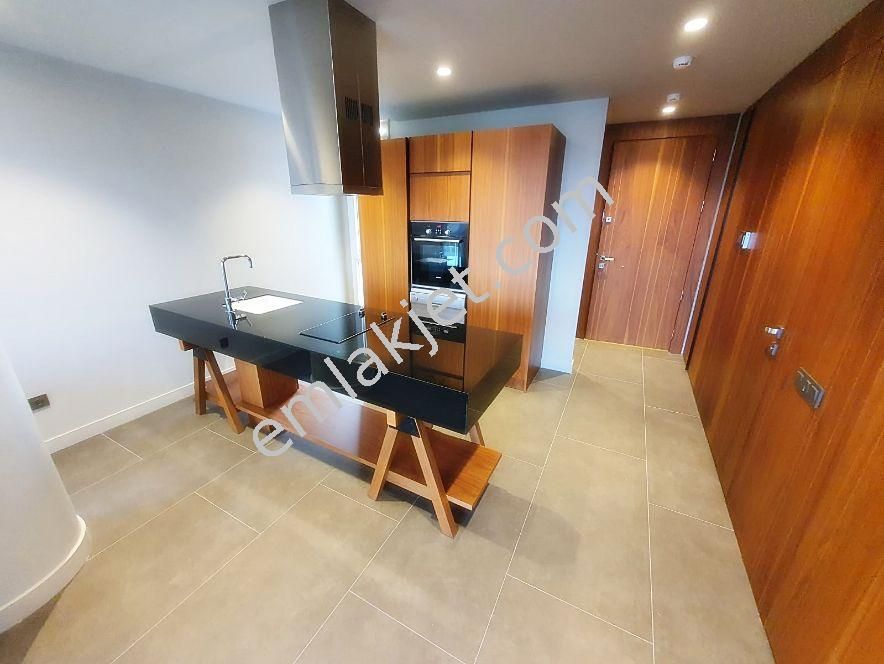 Emlakçıdan Mersin Yenişehir Çiftlikköy Mahallesi 1+1 Kiralık Daire 2.