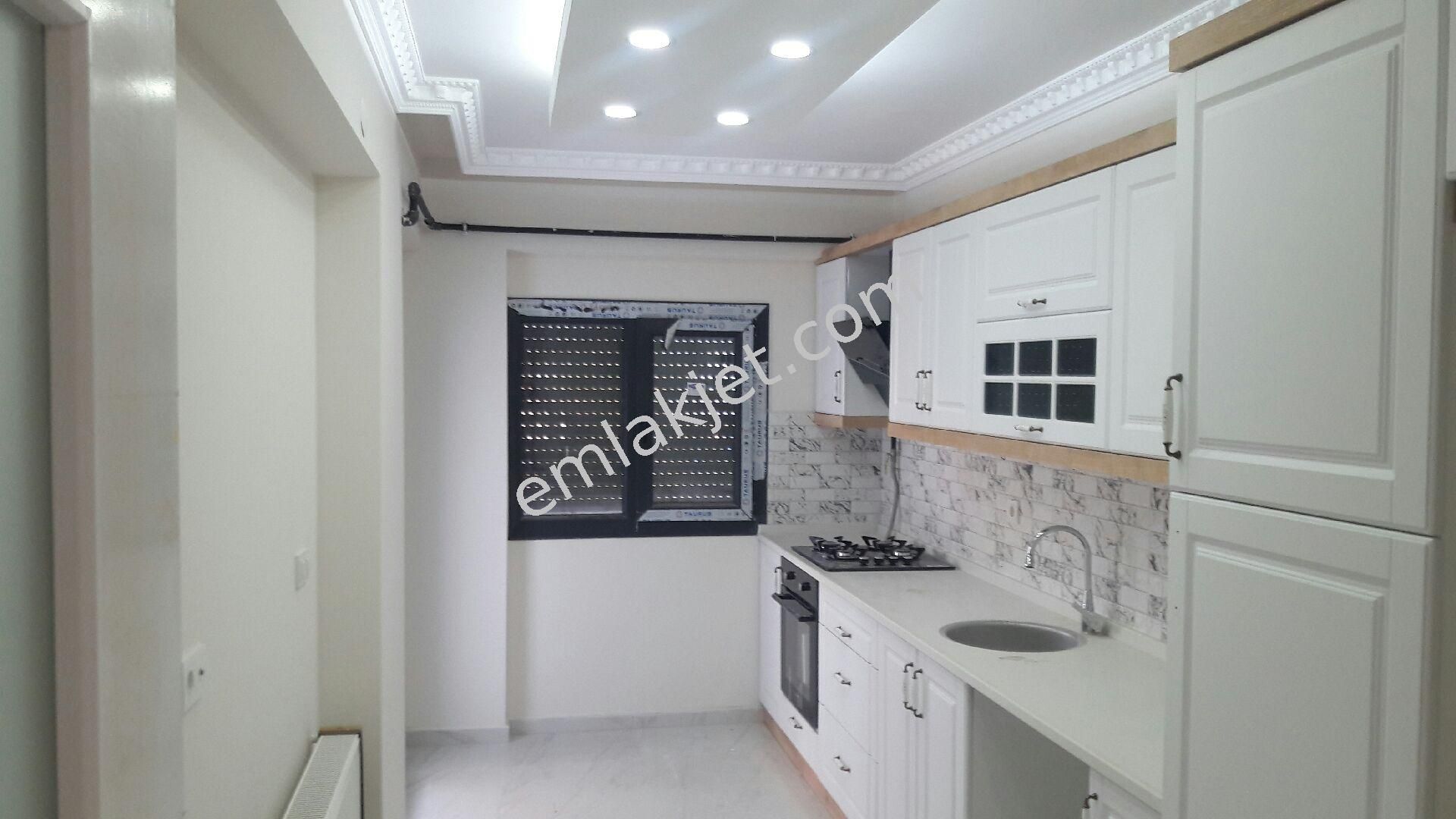 Emlakçıdan İzmir Menderes Gölcükler Mahallesi 3+1 Satılık Daire 580.000