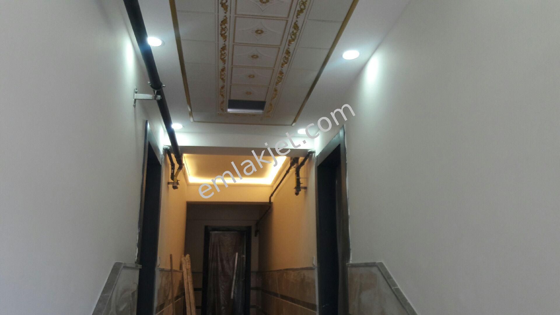 Emlakçıdan İzmir Menderes Gölcükler Mahallesi 3+1 Satılık Daire 580.000