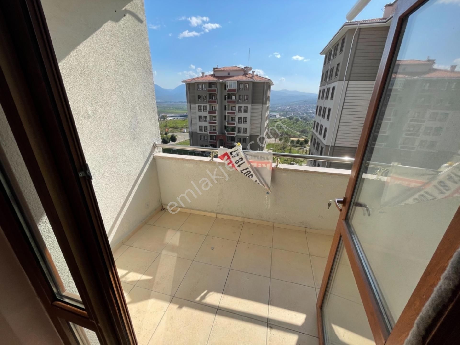 Sahibinden Manisa Yunusemre Muradiye Mahallesi 3+1 Kiralık Daire 1.400
