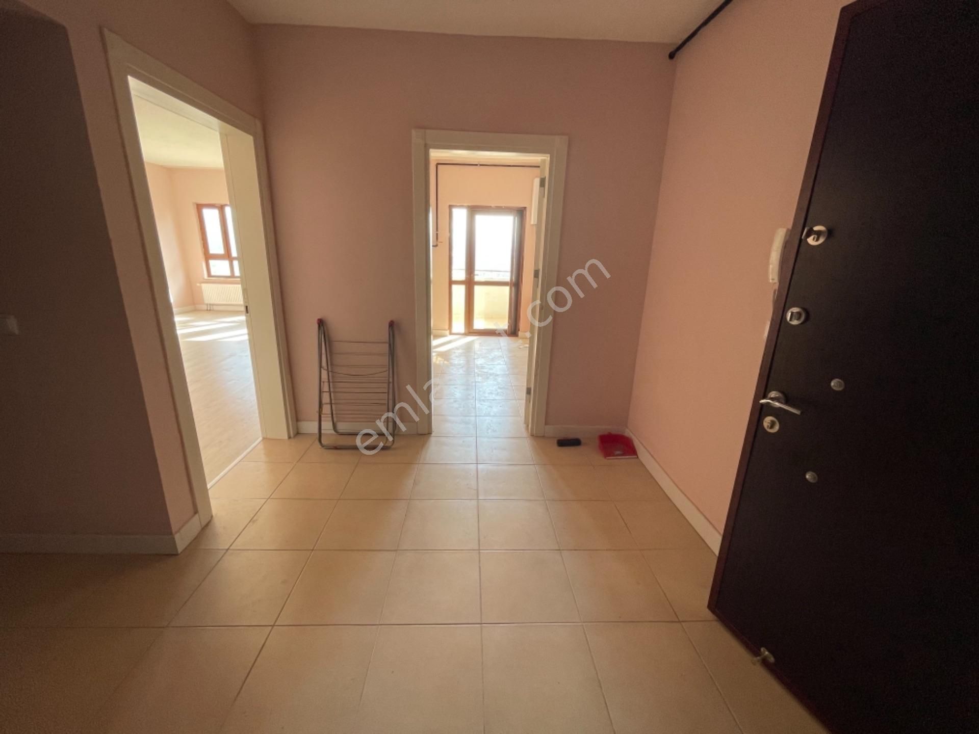 Sahibinden Manisa Yunusemre Muradiye Mahallesi 3+1 Kiralık Daire 1.400