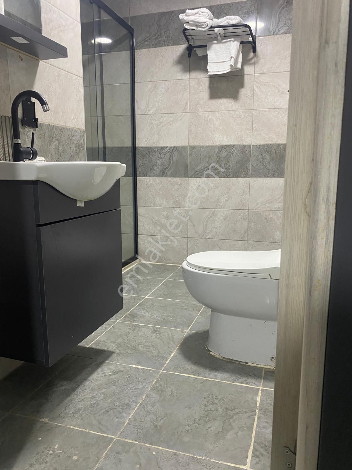 Çiğli Balatçık 1+1 Sıfır Lüks Eşyalı Daire - Görsel 3