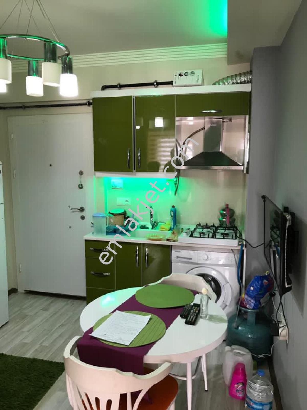 Emlakçıdan İzmir Buca Yıldız Mahallesi 2+1 Kiralık Daire 1.600 TL 8936118