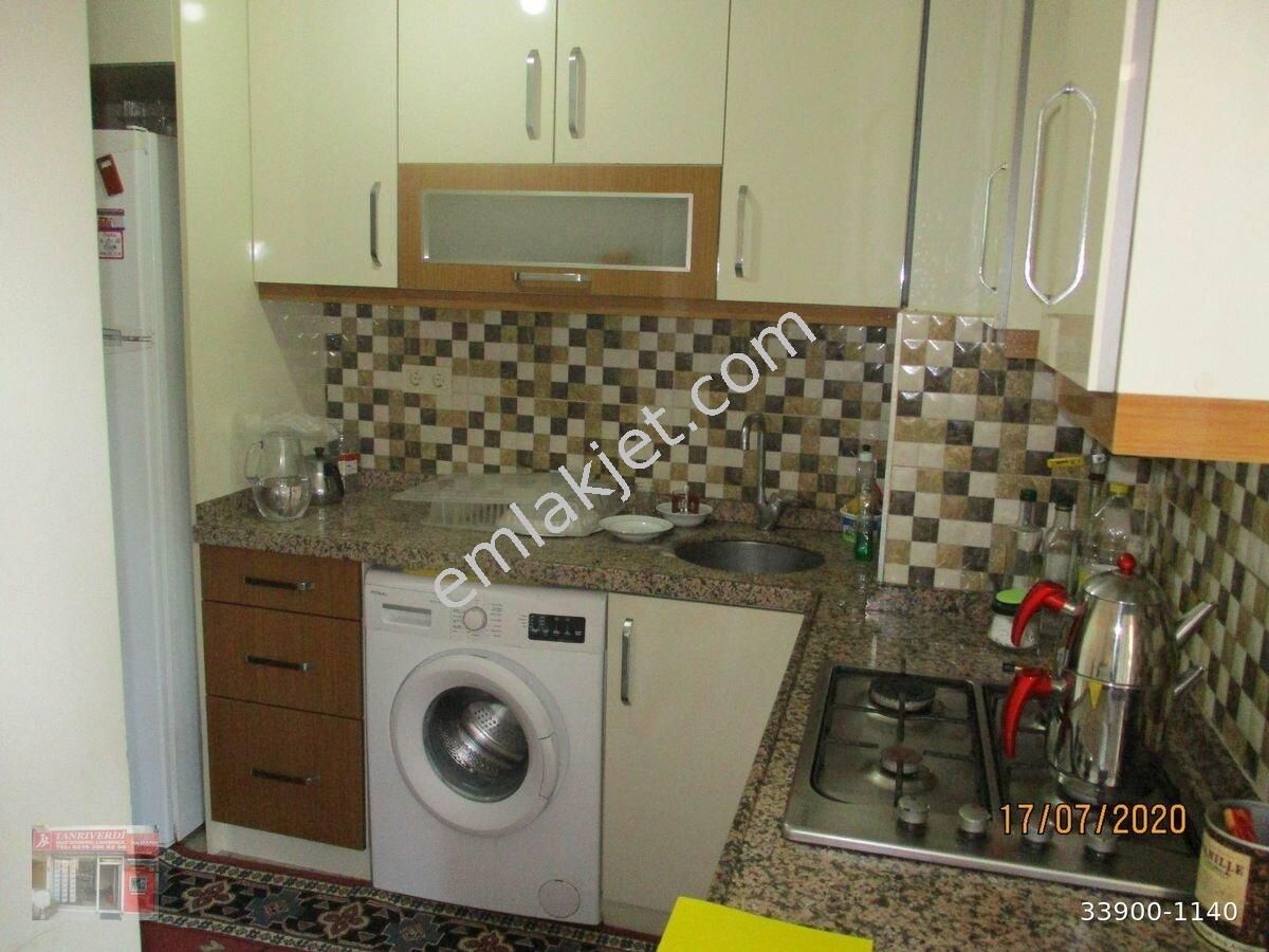 Kartal Esentepe Satılık Daire KARTAL ESENTEPEDE TANRIVERDİ GAYRİMENKULDEN SATILIK 3+1 DAİRE