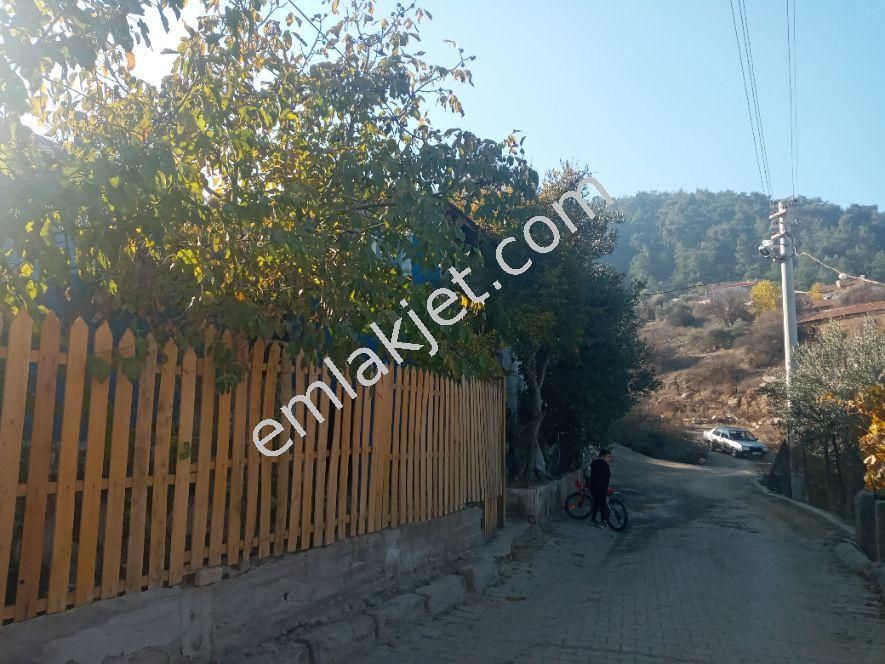 Emlakçıdan İzmir Menderes Çamönü Mahallesi 3+1 Satılık Müstakil 456.000