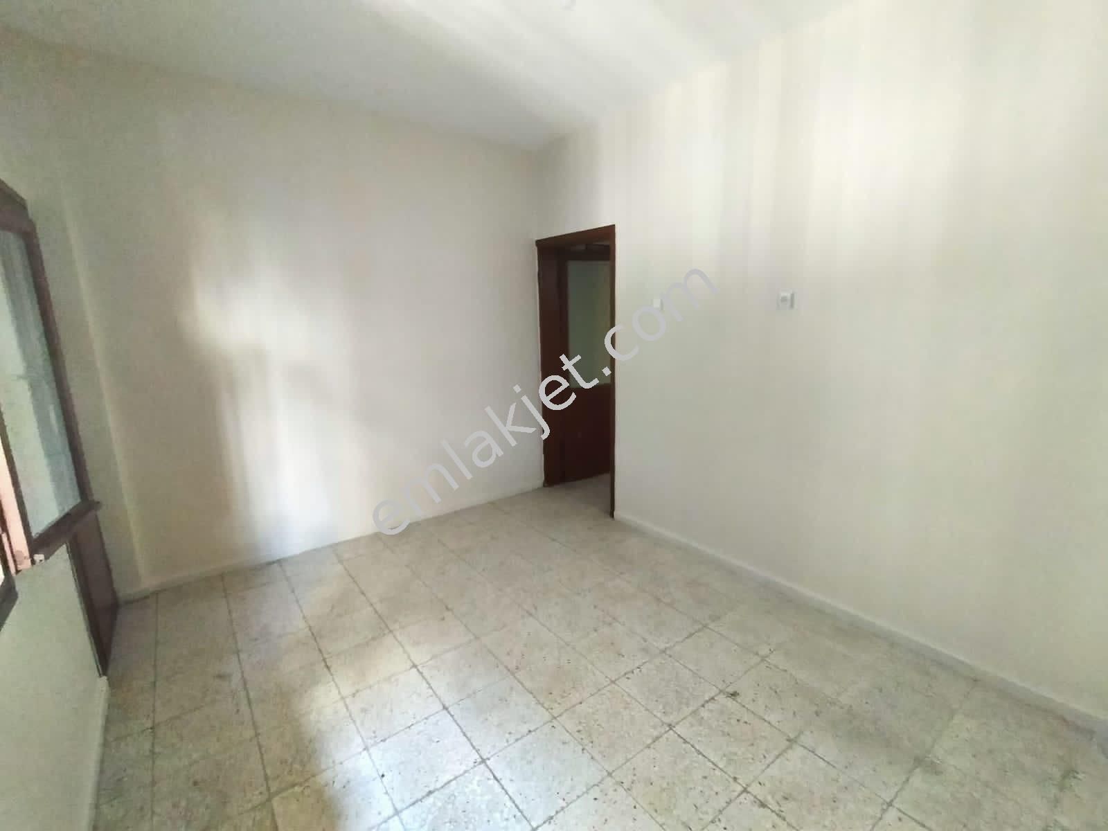 Emlakçıdan Adana Çukurova Belediye Evleri Mahallesi 2+1 Kiralık Daire